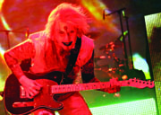 Le guitariste John 5 utilise les systèmes sans fil Audio-Technica