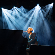 VARILITE_TOM_ODELL_VIGNETTE180px