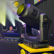 High-End-solaHyBeam3000-Une