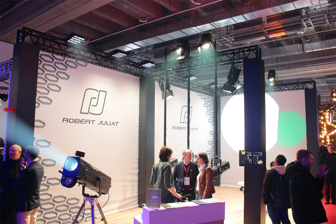 Robert)Juliat-PLS24-Vignette