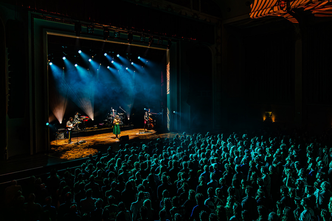 Robe_De_Roma_Lake_street_Dive_photoNisran_Azouaghe