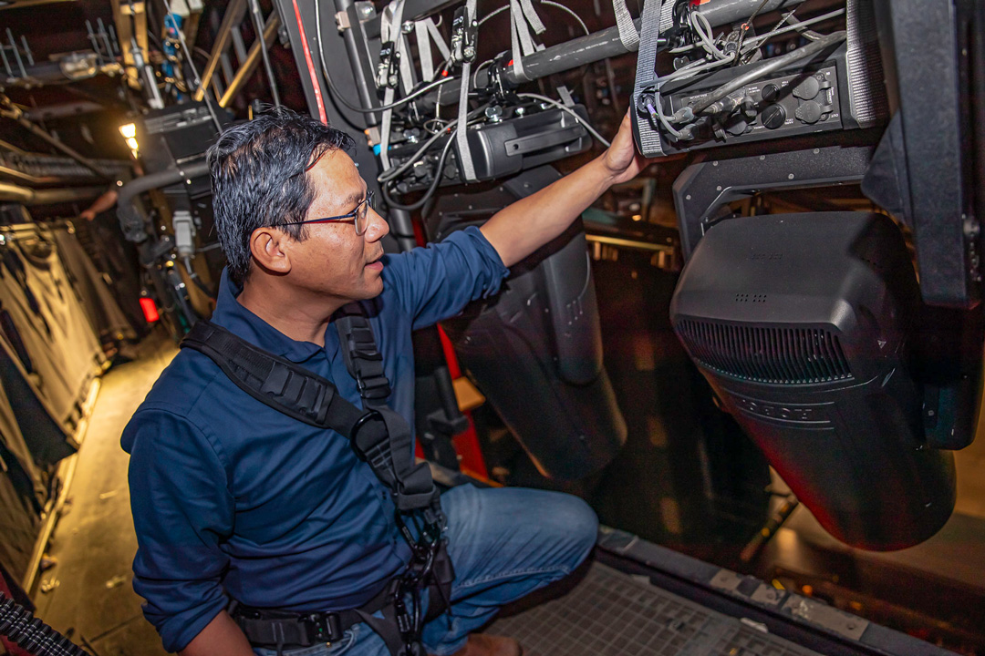 Robe-Dutch-National-Opera-Andy-Krijgsman-Une